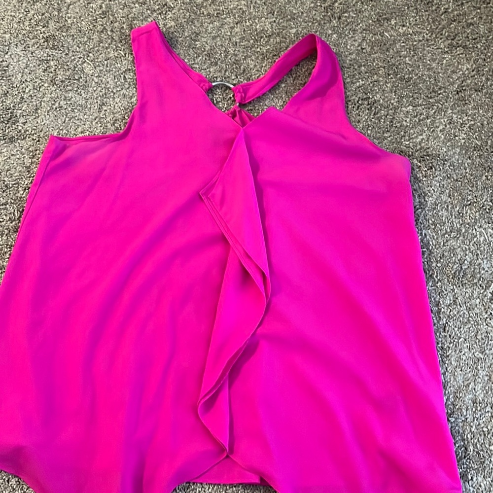 Flowy tank top with razor back